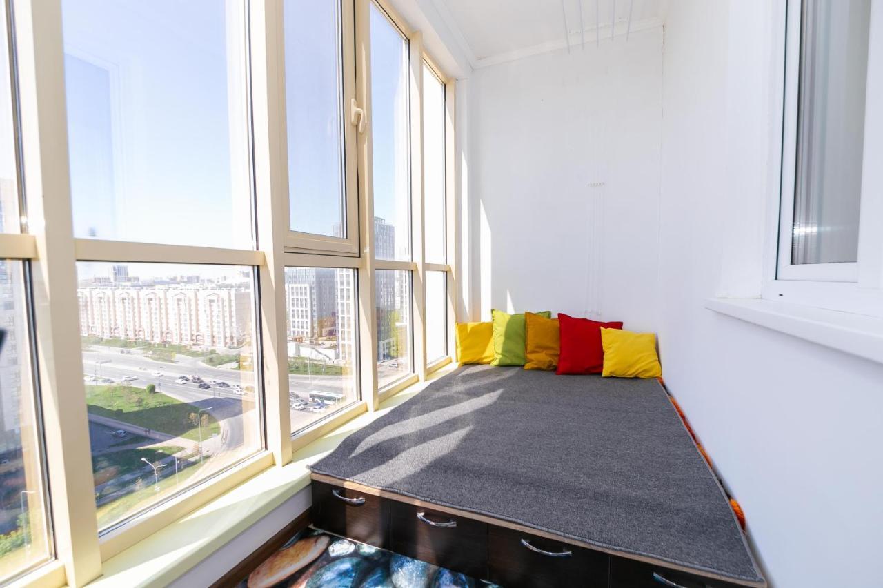 В Promenade Expo Квартира С Романтическим Видом Astana Exterior foto